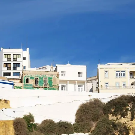 2 Bedrooms At 400 M Away From The Beach With Sea View Furnished Terrace And Wifi * Albufeira