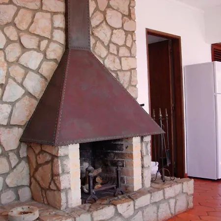 2 Bedrooms At 400 M Away From The Beach With Sea View Furnished Terrace And Wifi Daire