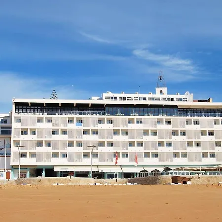 2 Bedrooms At 400 M Away From The Beach With Sea View Furnished Terrace And Wifi Апартаменты